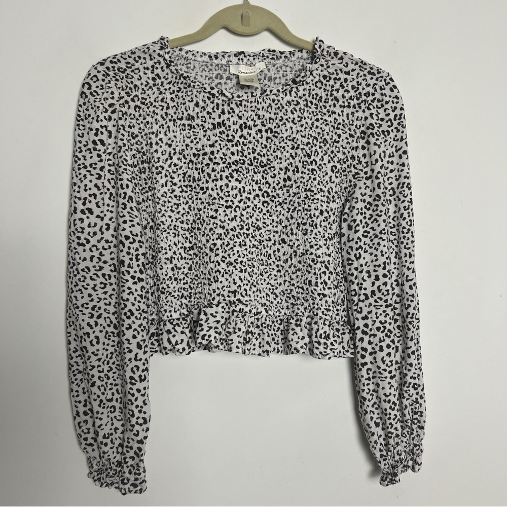 Urban Outfitters Urban Romantics Cheetah Print Smocked Long Sleeve Crop Top Sz L
